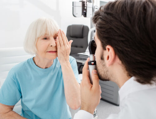 Cataracts in Seniors: Symptoms, Causes, and Treatment Options for Clearer Vision